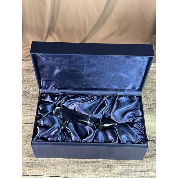 Master Replicas Disney Cinderella Glass Slipper Collectible Limited Edition 2500 - Picture 10 of 16